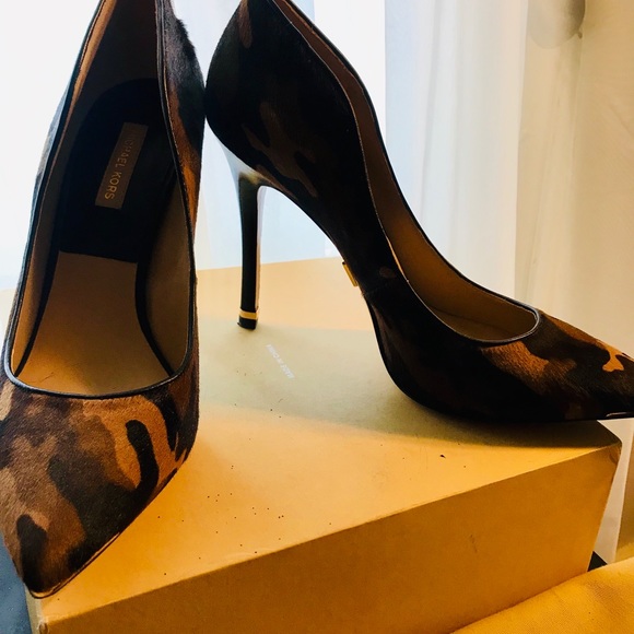 🔥🍁EUC Michael Kors print heels-FAB!like new! 8.5 - Picture 4 of 8